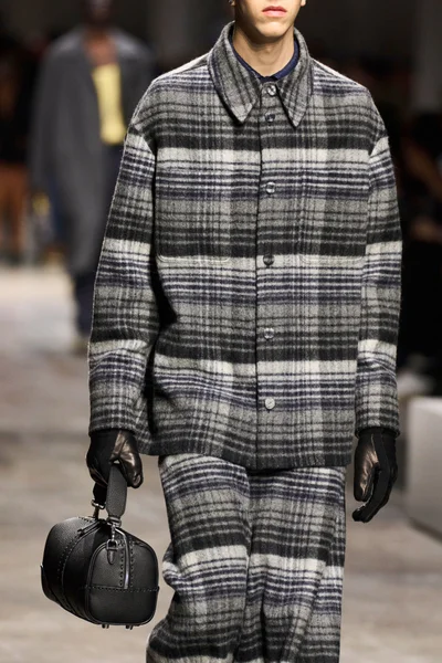 Look 72